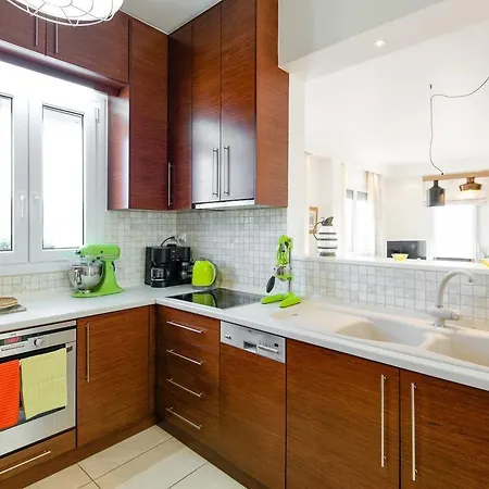 Daniil's Luxury And Agios Antonios (Macedonia)