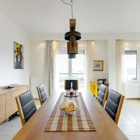 Daniil's Luxury And Dom wakacyjny *