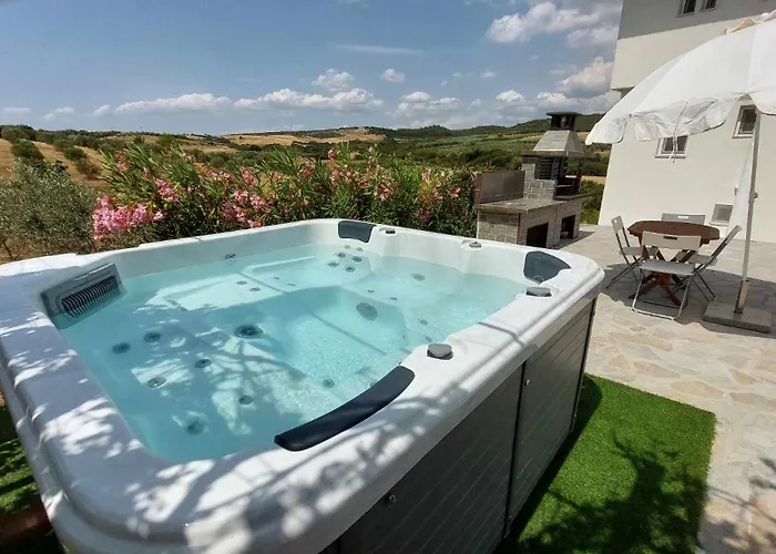 Daniil's Luxury And * Agios Antonios (Macedonia)