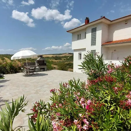 Daniil's Luxury And Holiday home