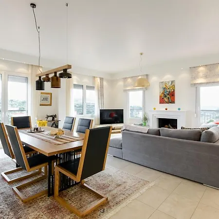 Daniil's Luxury And Holiday home